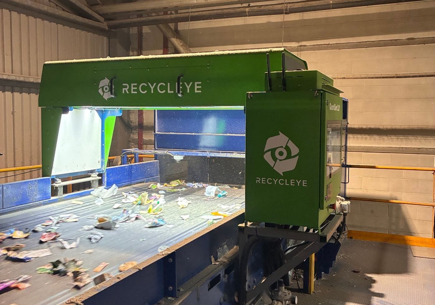 Recycleye AI Sorter Achieves 97% Fibre Purity at UK Recycling Facility